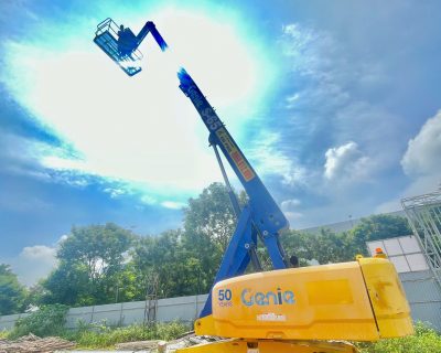 Xe nâng người Genie Z51/30J